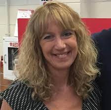 What are the best easy-moderate hikes in Banff for a 3-day trip?