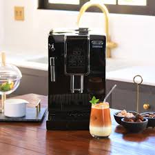 Delonghi's dinamica does not limit you to espresso drinks only. De Longhi Dinamica Truebrew Over Ice Fully Automatic Coffee And Espresso Machine Sur La Table