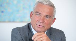 Strobl hat Dienstgeschäfte wieder aufgenommen: Baden-Württemberg.de