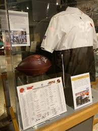 She became the first female position coach in nfl history to take brownson belonged to league history even when the browns played against washington. Cleveland Browns Chief Of Staff Callie Brownson To Fill In For Passing Game Coordinator In Pivotal Week 17 Matchup