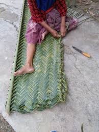 Ketupat sering dibuat pada menjelang hari raya idul fitri. Lebih Sehat Dengan Anyaman Daun Kepala Steemit
