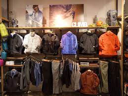 The North Face Bondi Junction Women S Display Visual Merchandising Visual Style