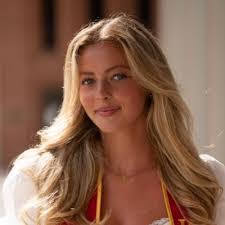 Jasmine Calvert's Instagram, Twitter & Facebook