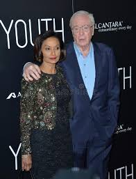 Michael caine and his wife shakira step out for a romantic date night in london. Shakira Caine Und Michael Caine Redaktionelles Stockfotografie Bild Von Erfolg Kalifornien 62482607