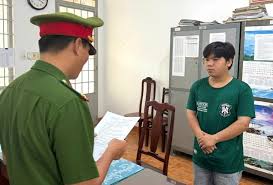 Bắt giữ shipper Trần Chí Vĩ - Người quan sát