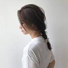 黒髪セミロングのヘアアレンジ特集 大人に似合う可愛い髪型を一挙ご紹介 folk 黒髪 セミロング ヘアアレンジ 黒髪