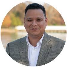 Edward Vera's Instagram, Twitter & Facebook