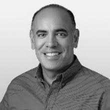 Elliot Mills's Instagram, Twitter & Facebook