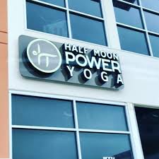 We do all of our bookings directly through our website, simply enter your zip code above to get started and book a tennis lesson in stone oak on your court today! Going With The Flow In The Alamo City A Guide To San Antonio Yoga Studios