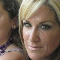 Heather Quillen's Instagram, Twitter & Facebook