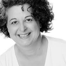 Nora Winter's Instagram, Twitter & Facebook