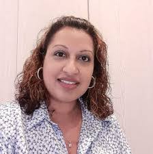 Enid Peterson's Instagram, Twitter & Facebook