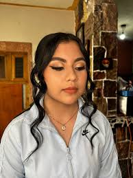 Diana Colunga Makeup DOLLS BR