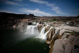 Fall in love with tandem base jumping. Shoshone Falls The Niagara Of The West In Twin Falls Idaho Silly America