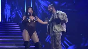 Drake kisses Nicki Minaj after debuting live version of their song Needle  in his Toronto hometown: Its been too long | Daily Mail Online
