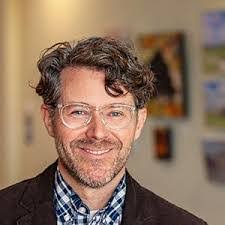 Elizabeth Conde's Instagram, Twitter & Facebook