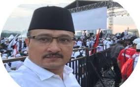 Tagar itu muncul setelah cuitan pegiat media sosial ferdinand hutahaean soal 'allahmu ternyata lemah'. Pilih Dukung Jokowi Ferdinand Hutahaean Mundur Dari Demokrat Kabar24 Bisnis Com
