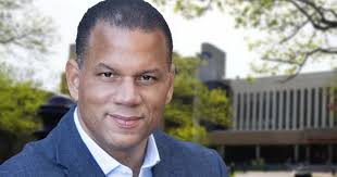 Kyle Farmbry Named 10th President of Guilford College