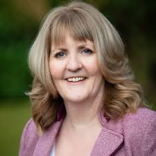 So pleased to have received this AMAZING photo of me at a recent networking  event promoting my book! It was taken by the super talented photographer Patricia  Rayner.