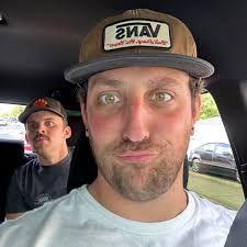 Sydney Elkins and Leo Martirano's Wedding Website