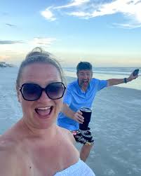 Hillary Lake (@hillarylake) • Instagram photos and videos