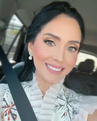 Yinette Then Comprés