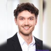 30+ "Christopher Hipp" profiles