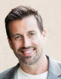 Bradley Hansen's Instagram, Twitter & Facebook