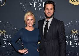 Listen to and record over 12,000+ internet radio stations free of charge! Luke Bryan Upgraded His Wife S Wedding Ring For 10th Anniversary Sounds Like Nashville