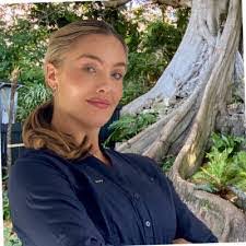 Charlene Fogg's Instagram, Twitter & Facebook