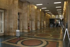 File Eingangsbereich Flughafen Tempelhof Berlin 20080424 Jpg Flughafen Tempelhof Tempel Flughafen