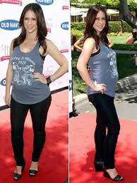 She has a younger brother, atticus james hallisay, born on 24th june 2015. Jennifer Love Hewitt S Baby Bump Shows Off Pregnant Belly Hollywood Life