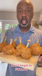 Southern Fried Chicken Lollipops #kfc #chicken #chickenlollipop #southern  #southernfried @kitchenatics01