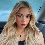 Jana Kyle's Instagram, Twitter & Facebook