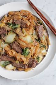 Beef Chow Fun With Boneless Short Rib Recipe Cooking Chinese Food Chinese Dishes Recipes Food