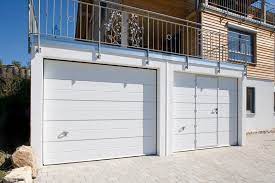 Eine terrasse auf der garage benötigt natürlich auch ein geeignetes geländer. Hang Garage Terassen Garage Als Beton Fertiggarage