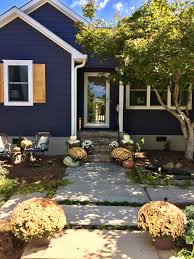 Charcoal Blue By Sherwin Williams Exterior Is A Beautiful Navy Fall Decor And Cedar D House Exterior Blue House Paint Exterior Exterior Paint Colors For House