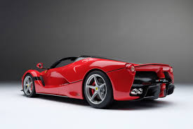 Equipped with a 6.3 l v12 producing 949hp. Ferrari Laferrari Aperta Amalgam Collection