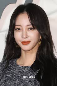 SPOTVNEWS:한예슬, 논란 이후 첫 언론 대면 무산 "일정 변동…아쉽지만 다음 기회에"