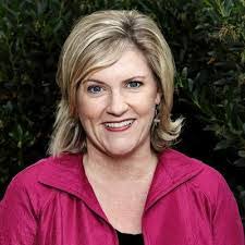 Maureen Kasper's Instagram, Twitter & Facebook