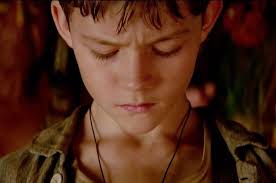 First Pan Trailer Promises An Action Packed Peter Pan Origin Story Levi Miller Person Of Color Peter Pan