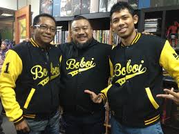 Contact maharaja lawak mega 2012 on messenger. Afdlin Shauki Boboi Maharaja Lawak Mega 2012 Eraine Creative Custom Clothing