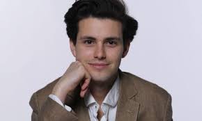 Artist Profile: Carlos Cippelletti