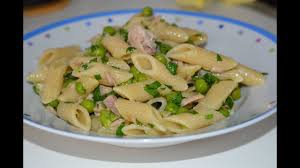 Mezze Penne Rigate Con Tonno E Piselli Youtube