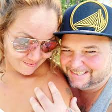 If anyone is up to it, my 16 yo daughter is just looking for a teen Bible  for Christmas. It was a late request and I dont have the money for it.