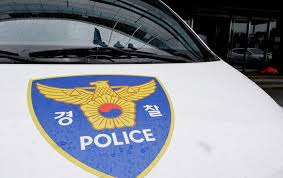 특히 2004년엔 영화 '아홉살 인생'에서 배우 이세영과 함께 주연 백여민을 연기하며 주목받았고, 그해 춘사영화제 아역상을 수상하기도 했다. ì•„ì—­ë°°ìš° ì¶œì‹  ìŠ¹ë§ˆì„ ìˆ˜ êµ­ê°€ëŒ€í'œ ê¹€ì„ Mtop