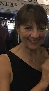 Entertainment schedule: happy hour, piano, DJ, live performance