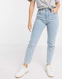 Vegas field trip part two: Pull Bear Schmale Mom Jeans In Hellblau Asos