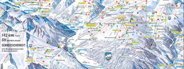 Speed enthusiasts master the three permanent race tracks in the racing paradise unterberg and the two fun rides are a true piste highlight. Skigebiet Mayrhofen Skiurlaub Skifahren Testberichte