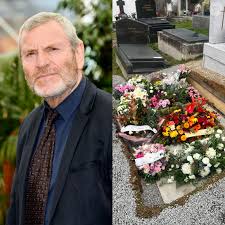 Ảnh: Tchéky Karyo được chôn cất tại một thành phố mà ông đặc biệt yêu mến. Tchéky Karyo tại buổi chụp hình cho loạt phim "Baptiste" trong Liên hoan Truyền hình Monte-Carlo lần thứ 58.